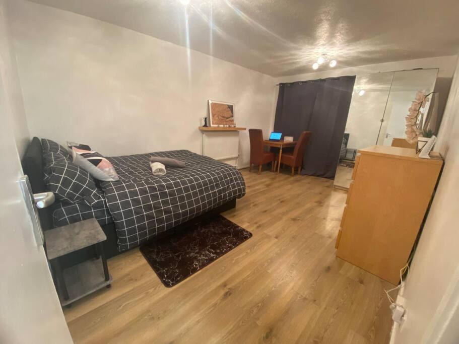 2 Bedroom Flat Camberwell Grove Λονδίνο Εξωτερικό φωτογραφία